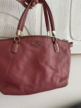 COACH Leather Shoulder Bag in Rosewood